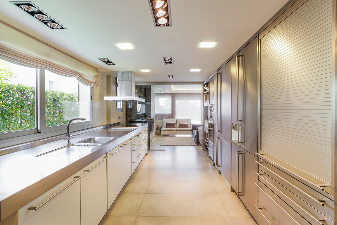 what is a galley kitchen