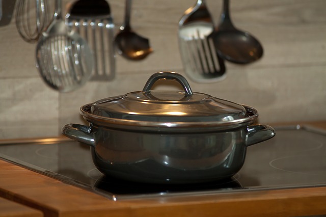 pots and pans storage