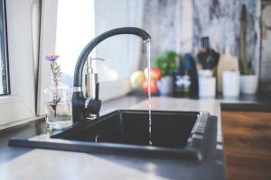 how to unclog a kitchen sink with standing water