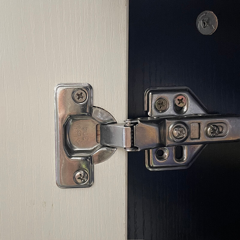 how to adjust cabinet hinges