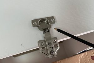Door Hinge2 300x201