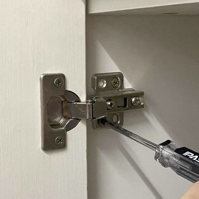 fit new hinge